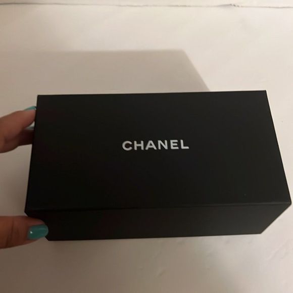 Chanel Ch5494 Trt shn, Brn Polarized Sunglasses - Picture 8 of 8